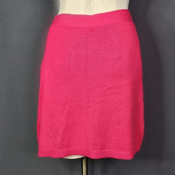 LILLY PULITZER LIZONA SWEATER SKIRT PENCIL STYLE KNIT POINSETTIA - Picture 4 of 8